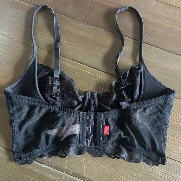 Black Lace Josie Natori Bra with lace trim underside 32D/DD - Picture 4 of 7